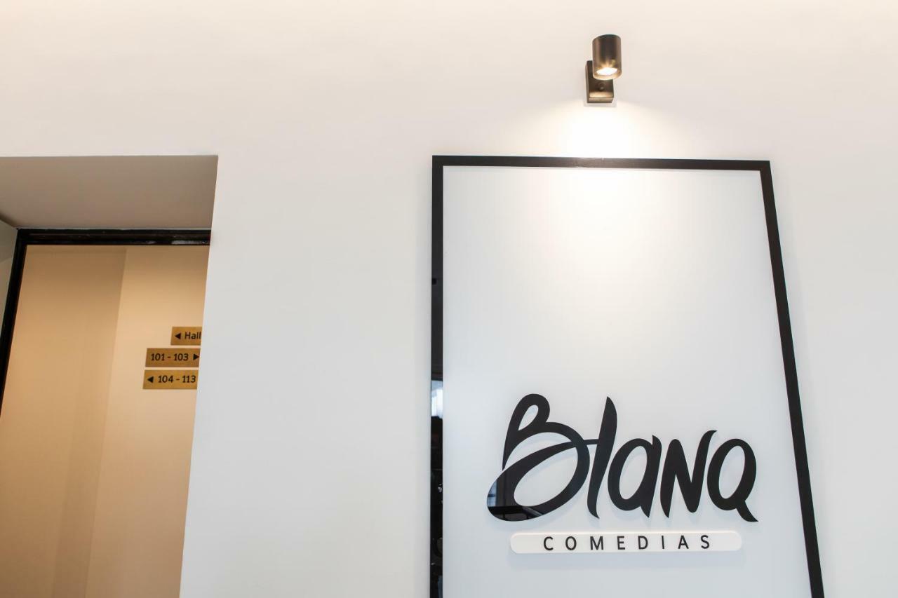 Blanq Comedias Valenza Esterno foto